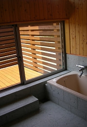 中村建築事務所の住まいの建築例　浴室